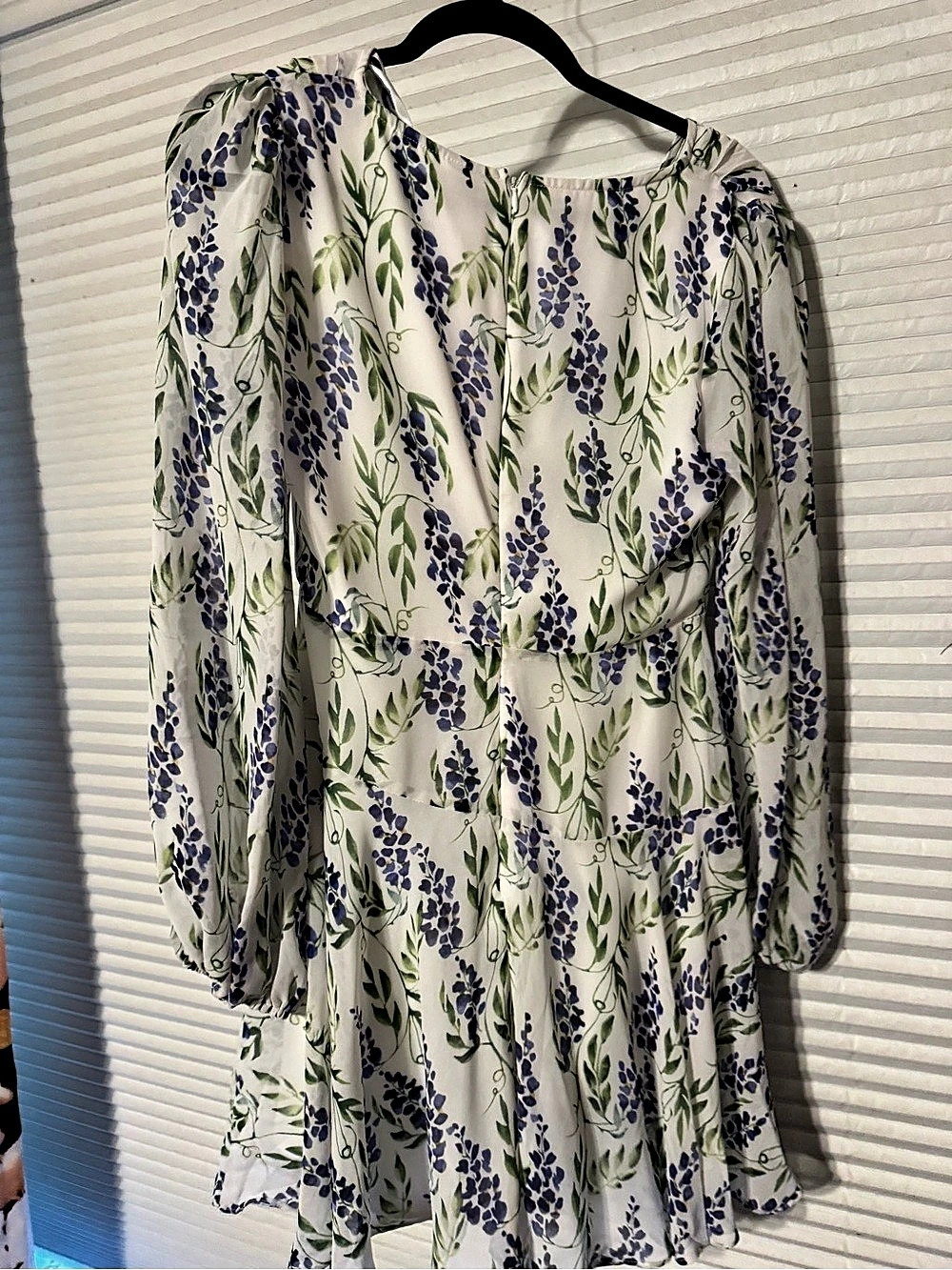 Selfie Leslie Floral Mini Dress White & Purple NWT